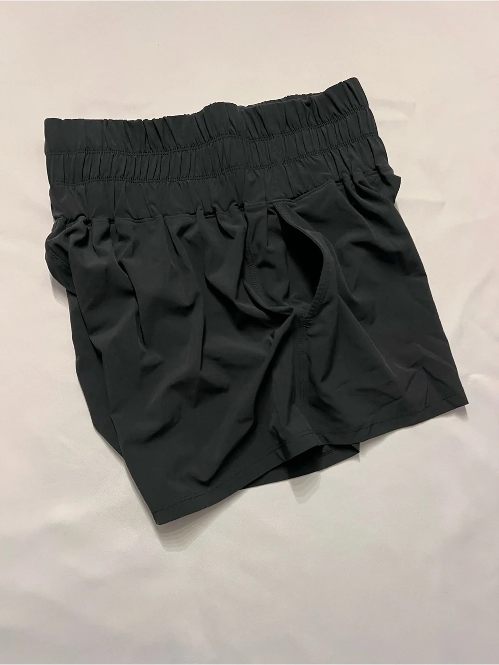 Glowmode Black High-Waist Athletic Shorts with Ruched Waistband 2 pockets Size M